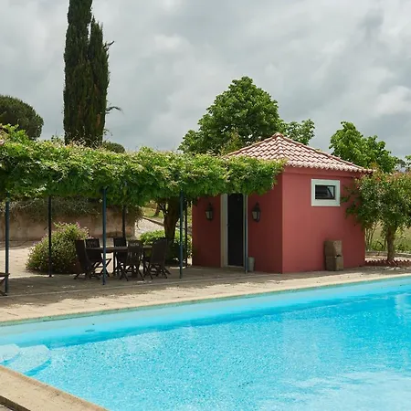 Villa Luxury With Swimming Pool, By Timecooler Sobral de Monte Agraco